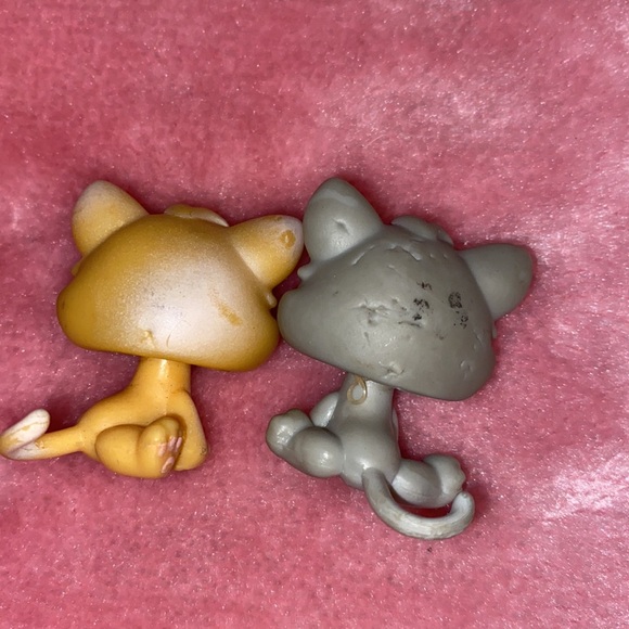 Vintage Littlest Pet Shop Cats - Picture 2 of 3